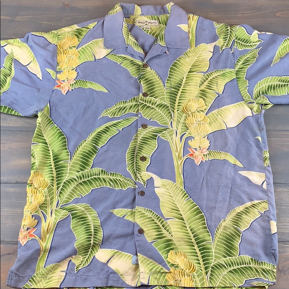 Tommy Bahama unique pattern button down
